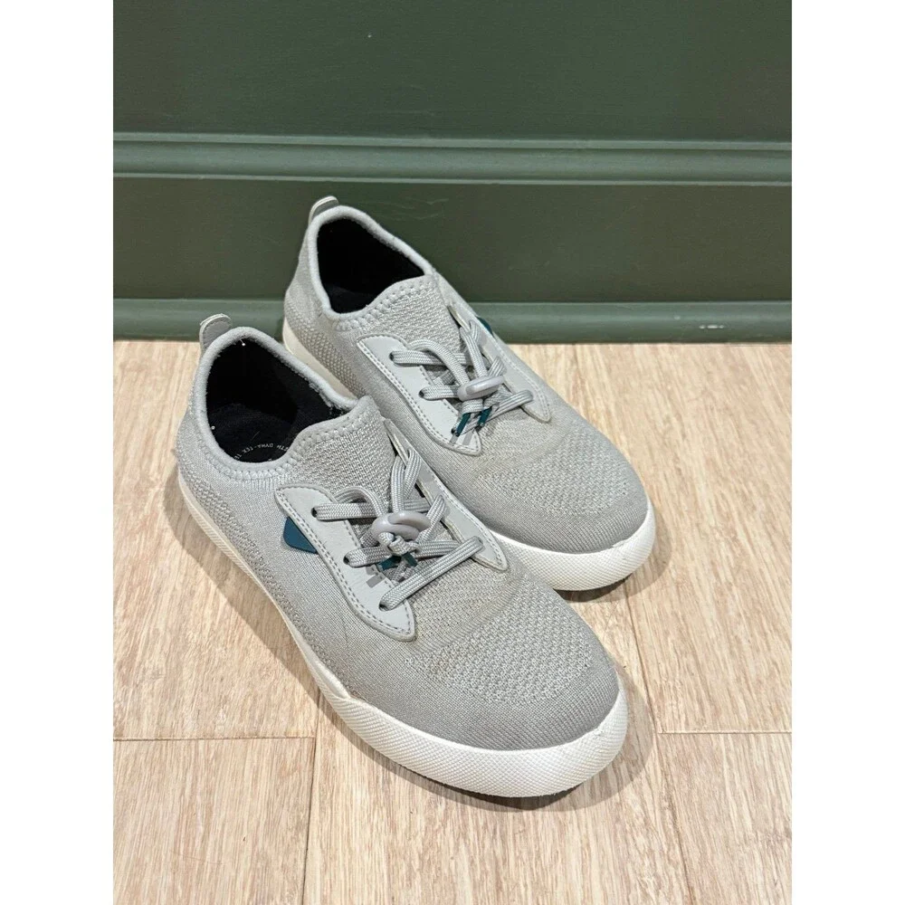 Vessie Gray Waterproof Girls Shoes size 4